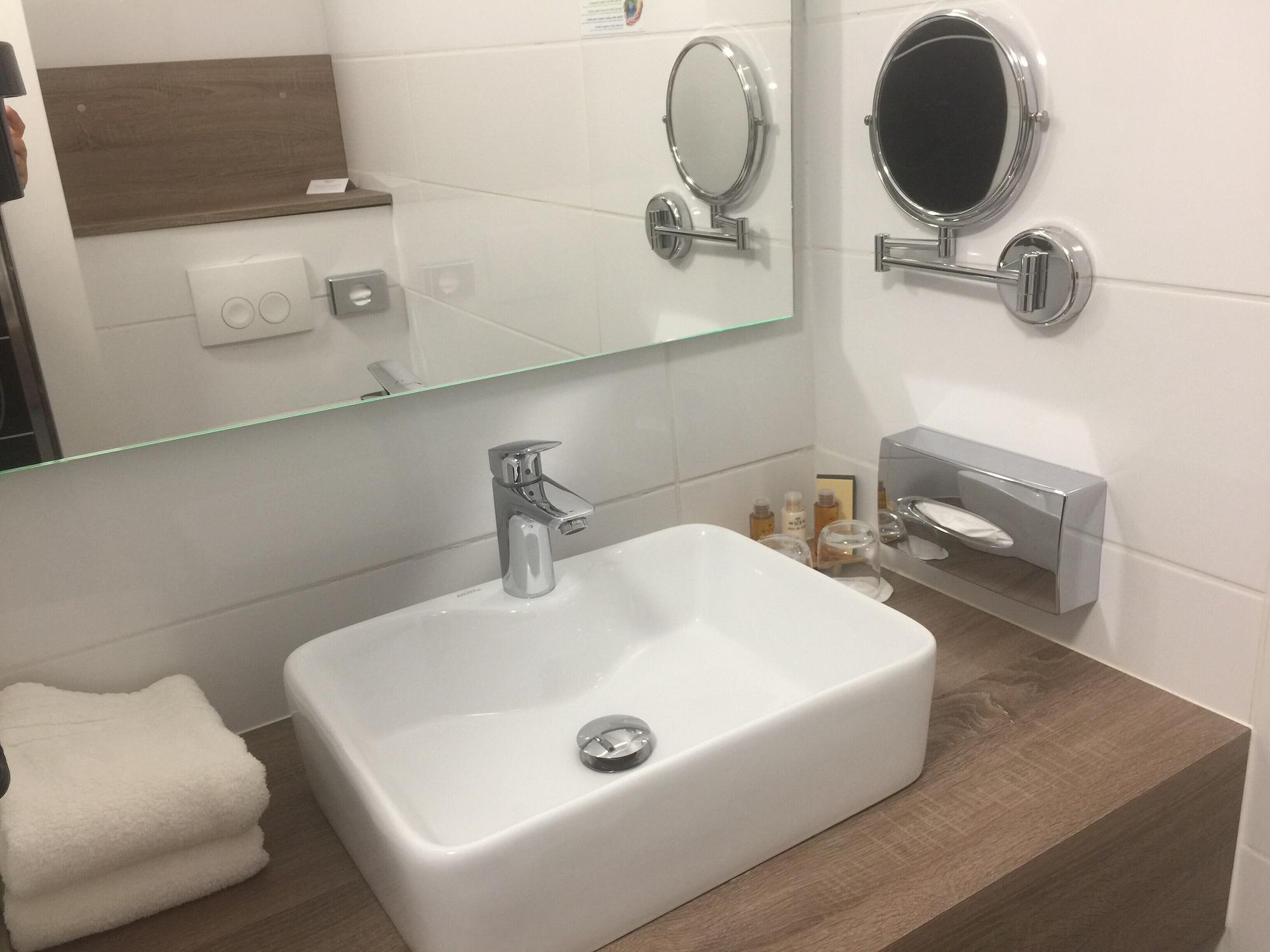 Best Western Le Vauban Prades  Kültér fotó